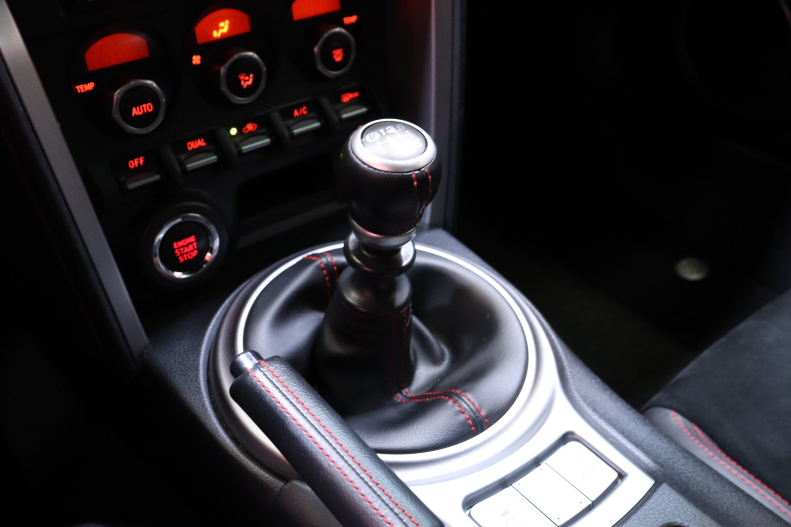 TOYOTA GT86 2013
