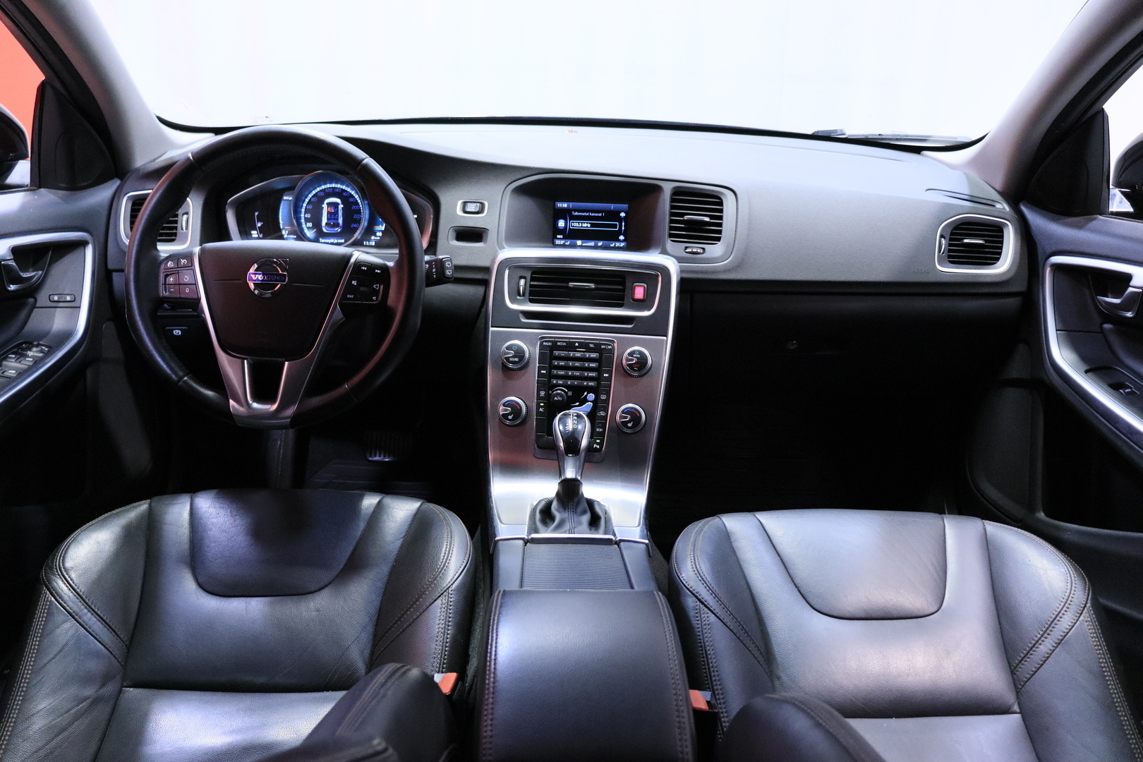 VOLVO V60 Cross Country 2016