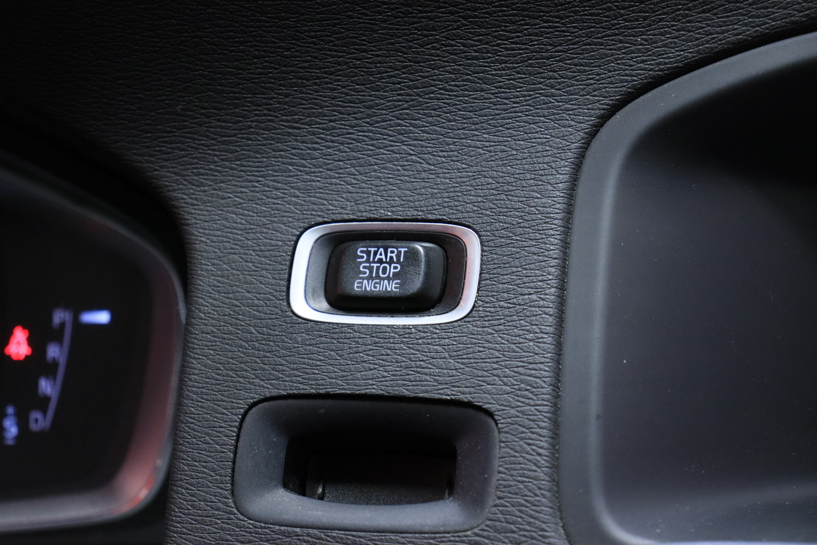 VOLVO V60 Cross Country 2016