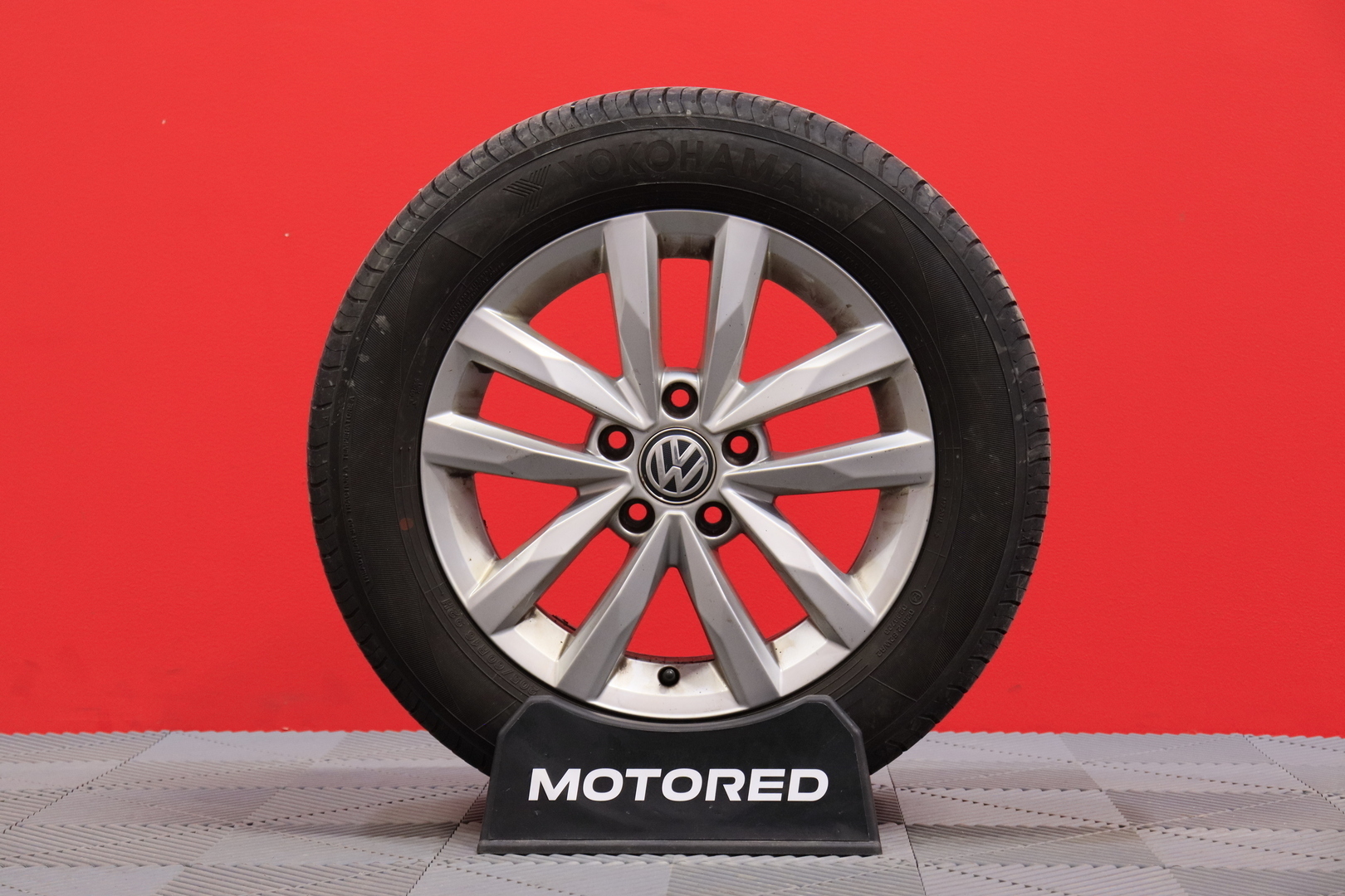 VOLKSWAGEN Touran 2018