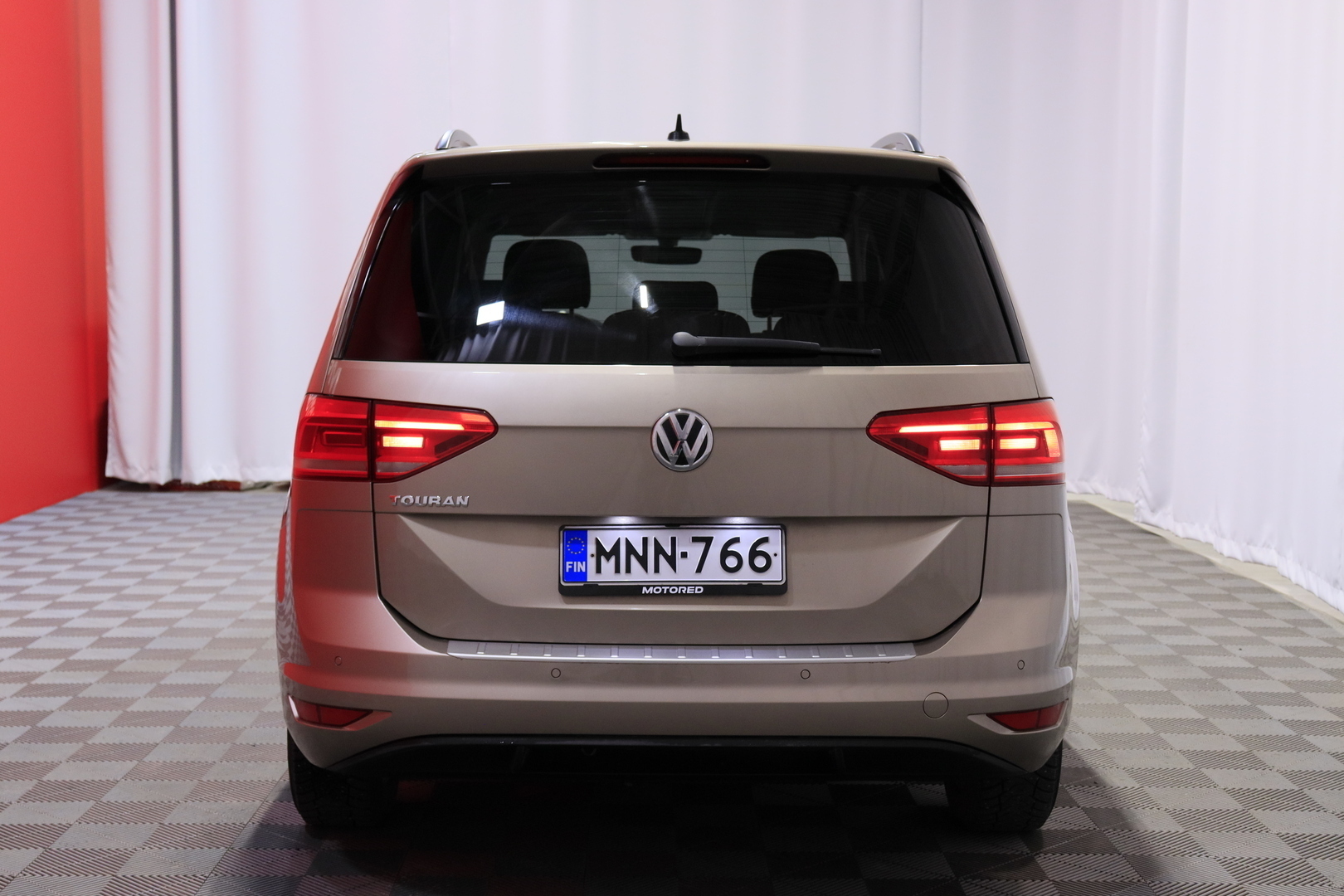 VOLKSWAGEN Touran 2018