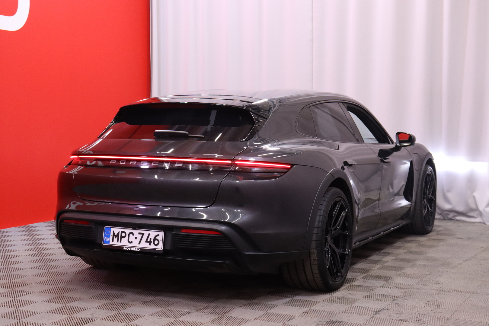 PORSCHE Taycan 2021