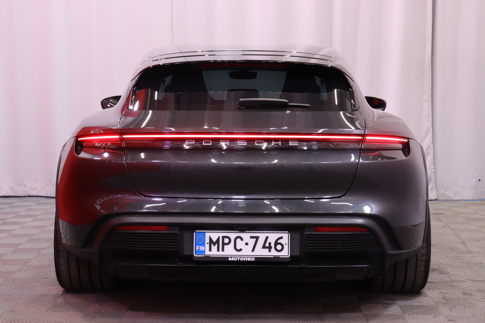 PORSCHE Taycan 2021
