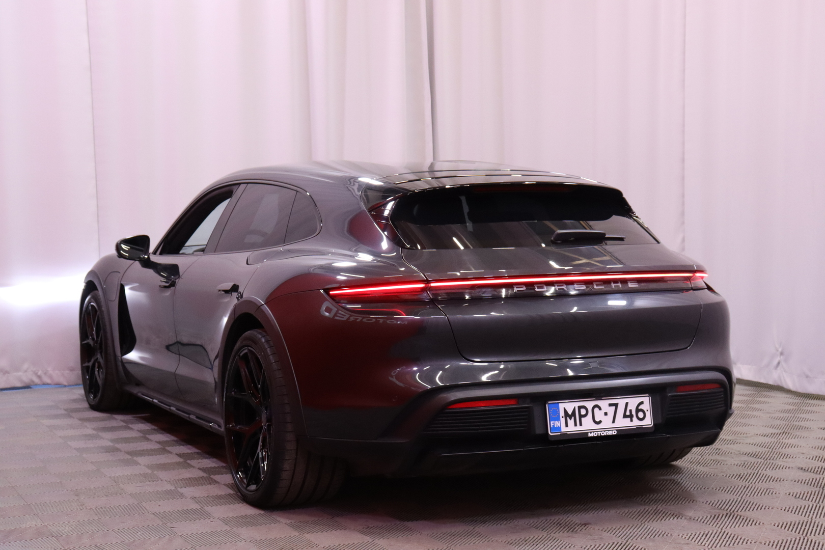 PORSCHE Taycan 2021