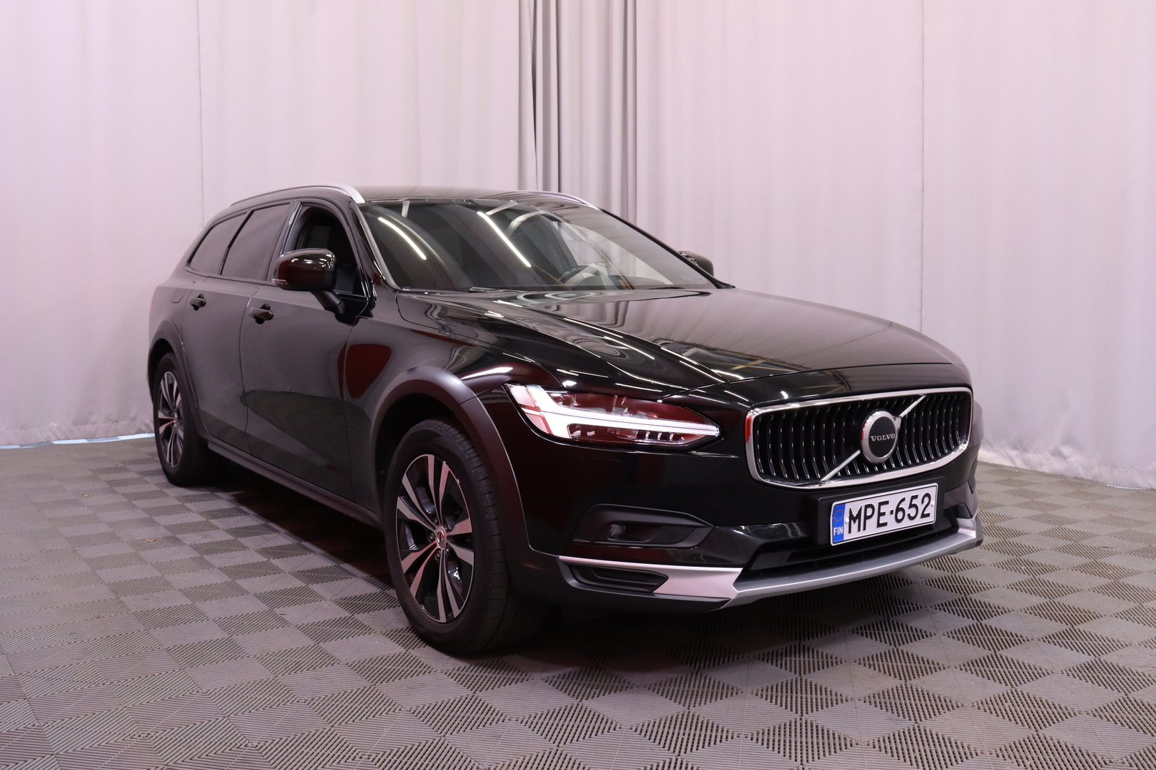 VOLVO V90 Cross Country 2021