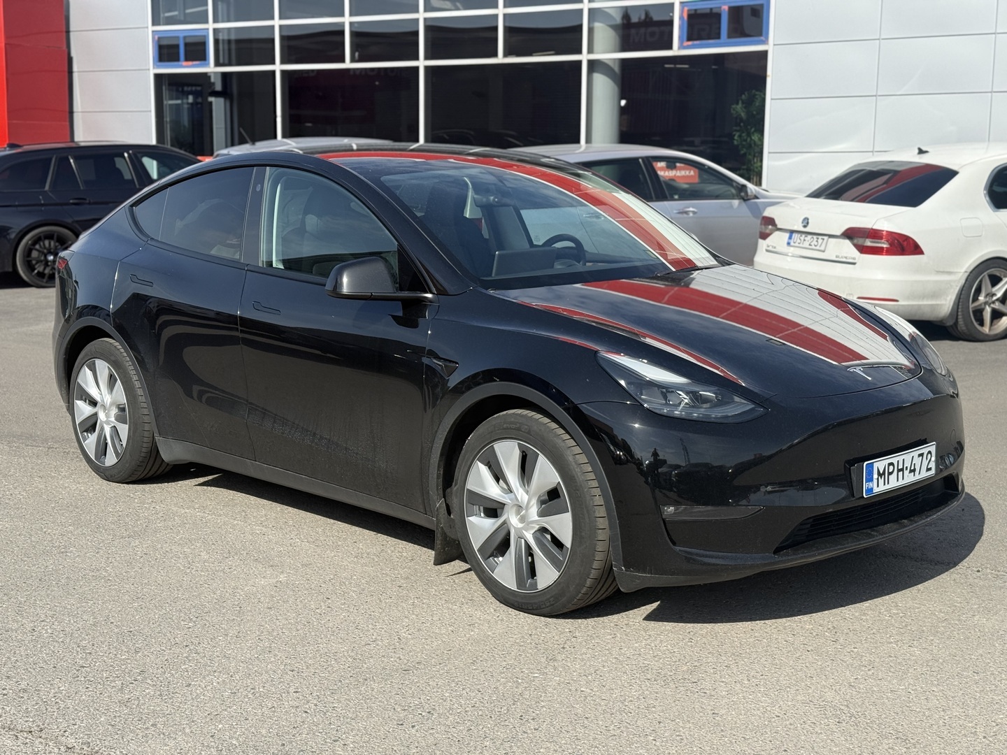 TESLA Model Y 2023