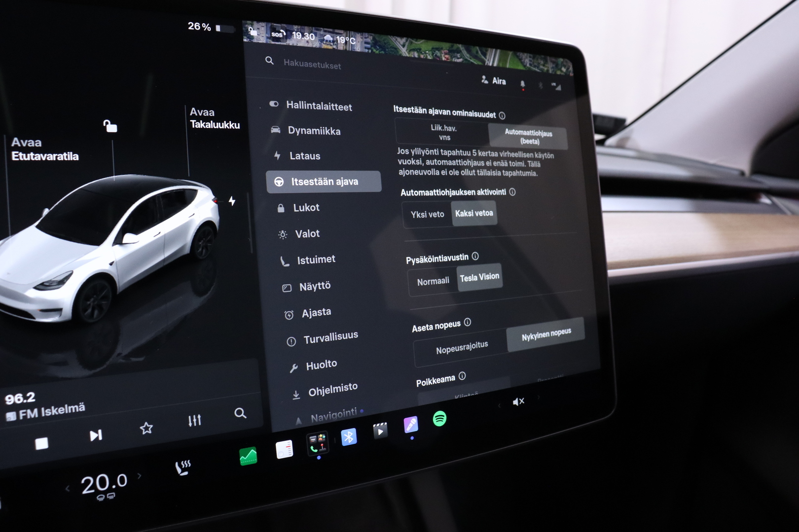 TESLA Model Y 2022