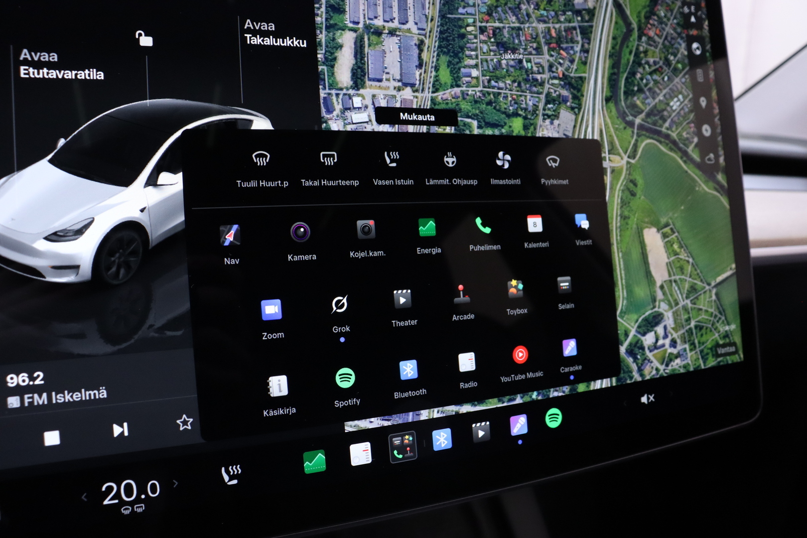TESLA Model Y 2022
