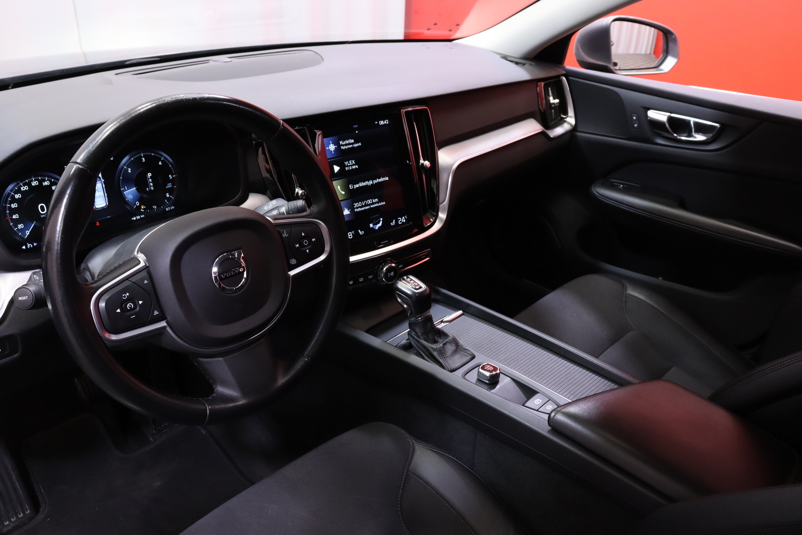 VOLVO V60 2019