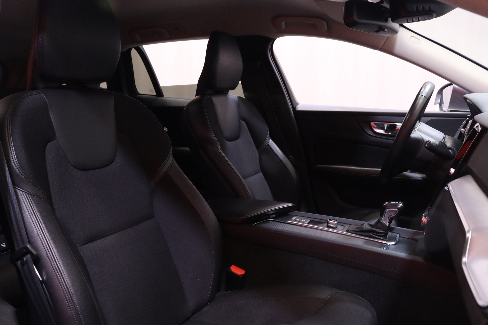 VOLVO V60 2019