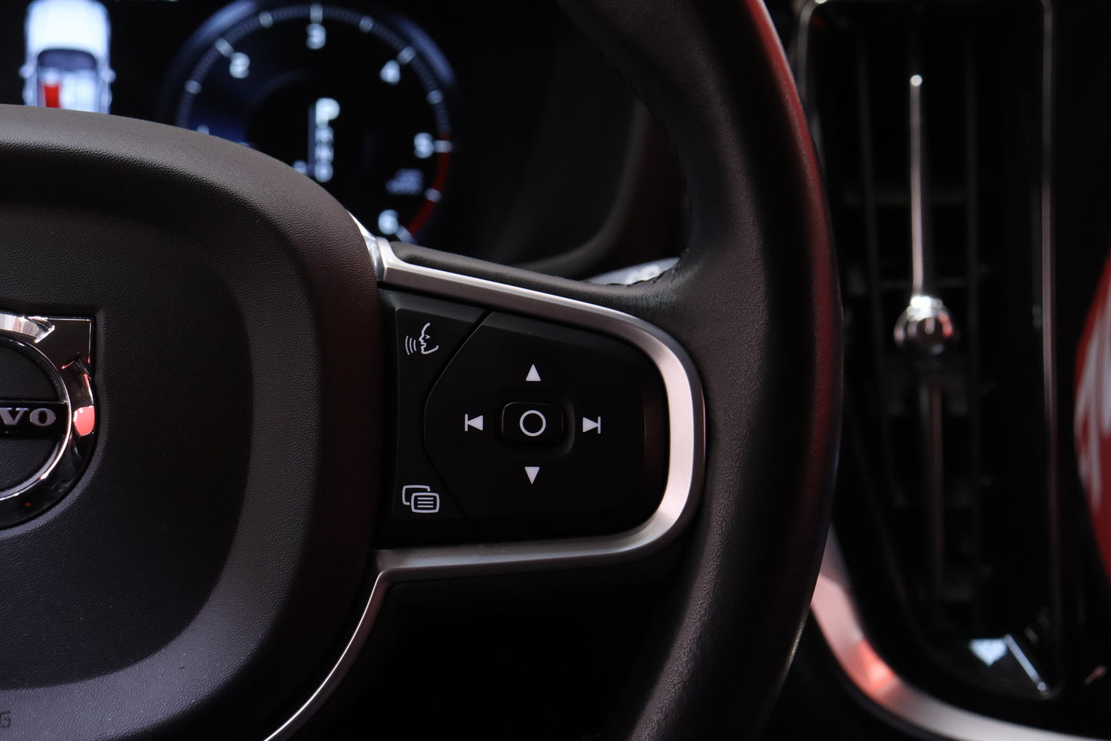 VOLVO V60 2019