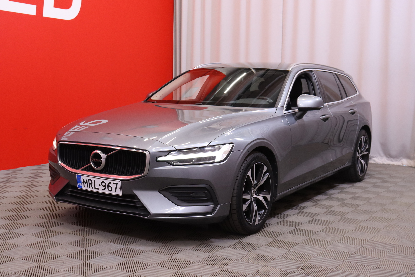 VOLVO V60 2019