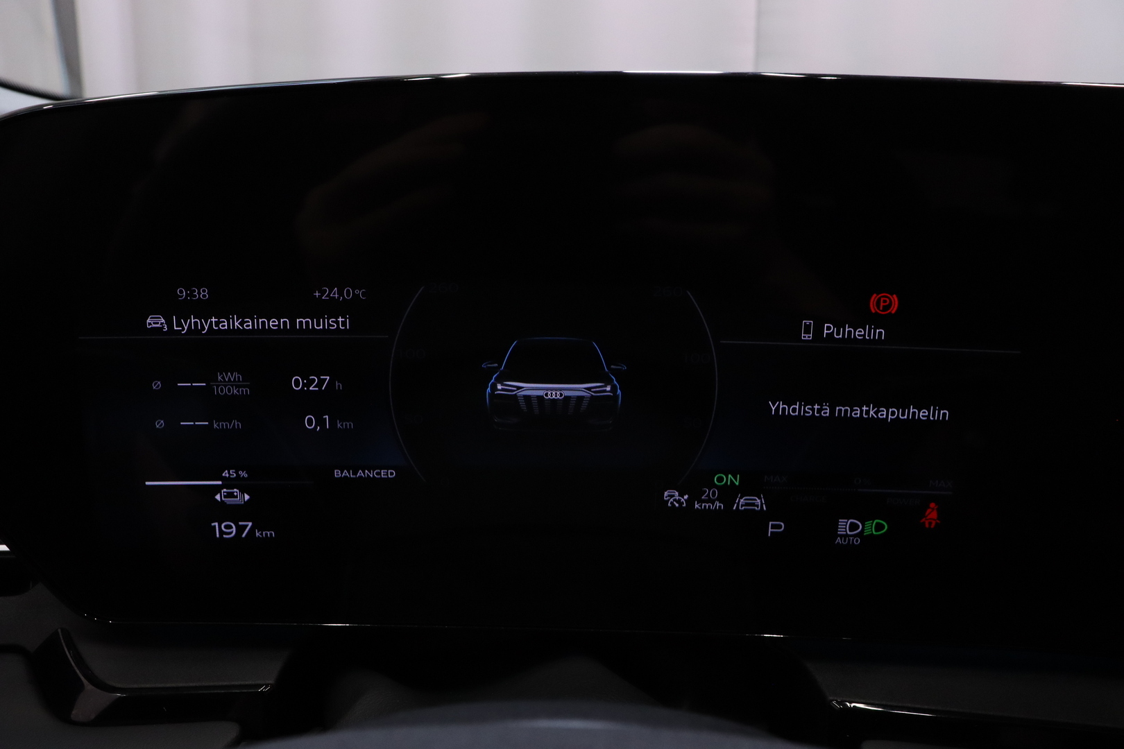 AUDI Q6 e-tron 2025