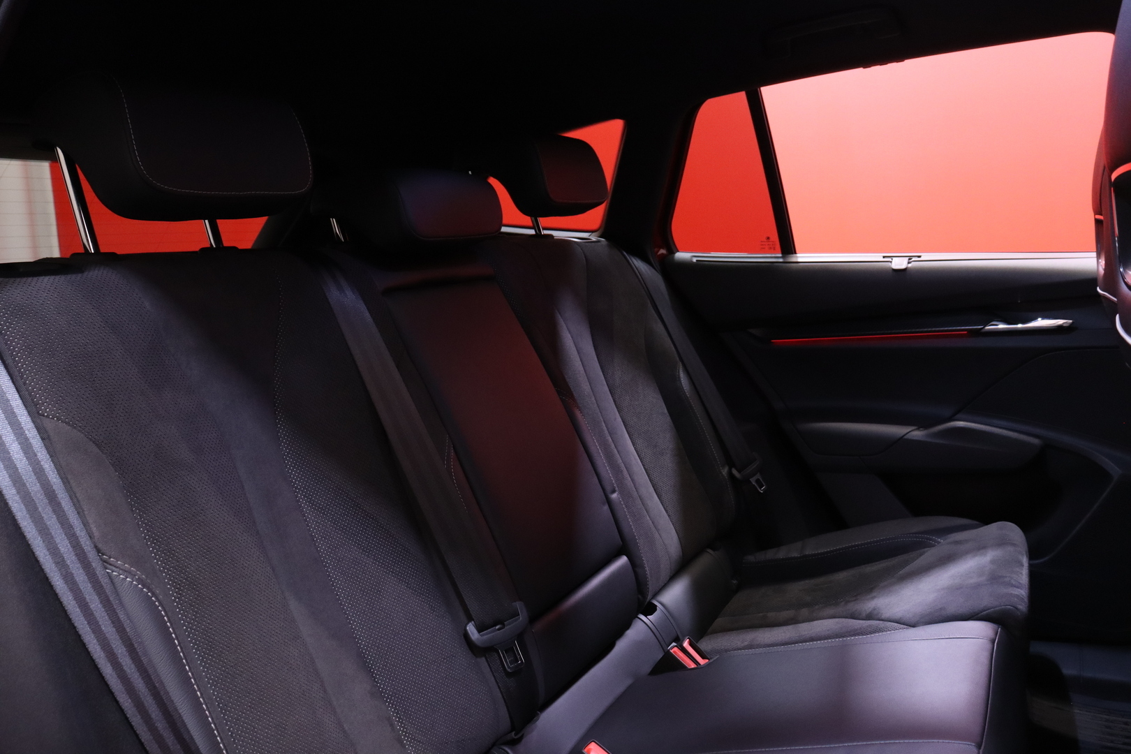 SKODA Enyaq 2023