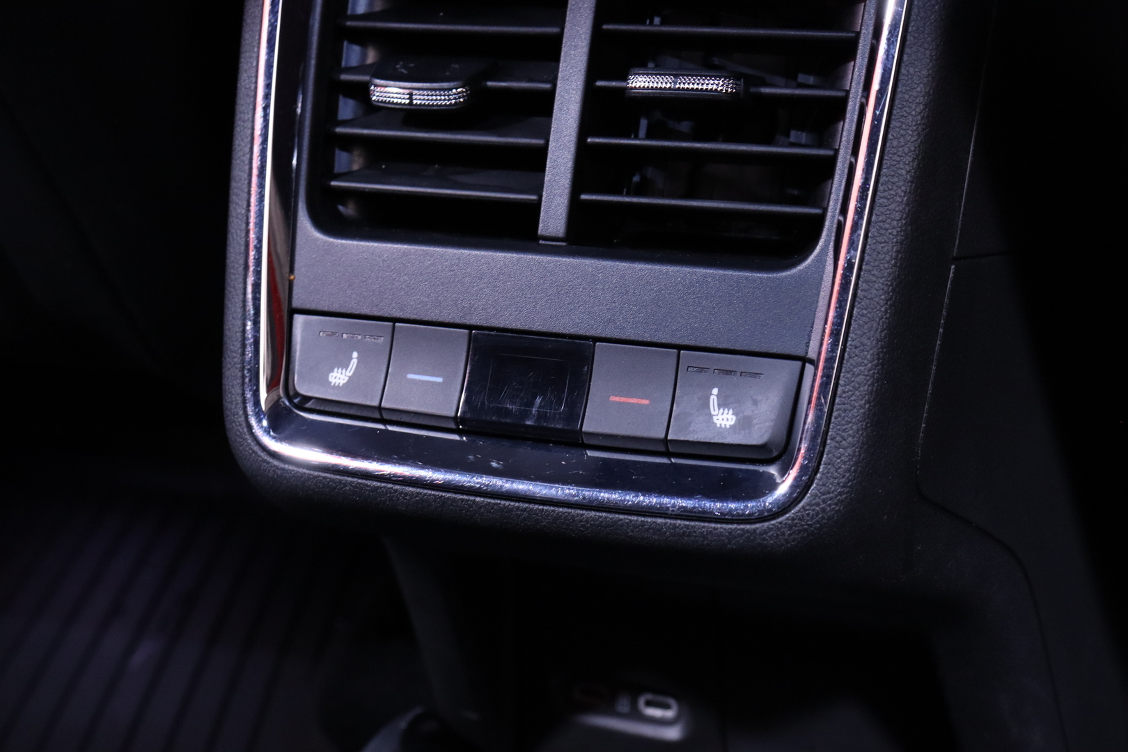 SKODA Enyaq 2023