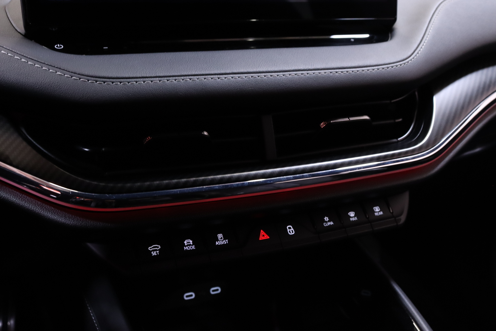 SKODA Enyaq 2023