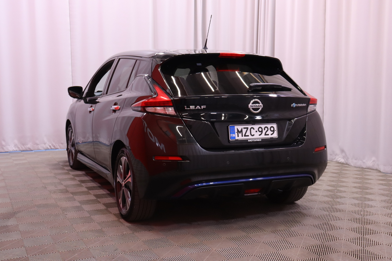 NISSAN Leaf 2018