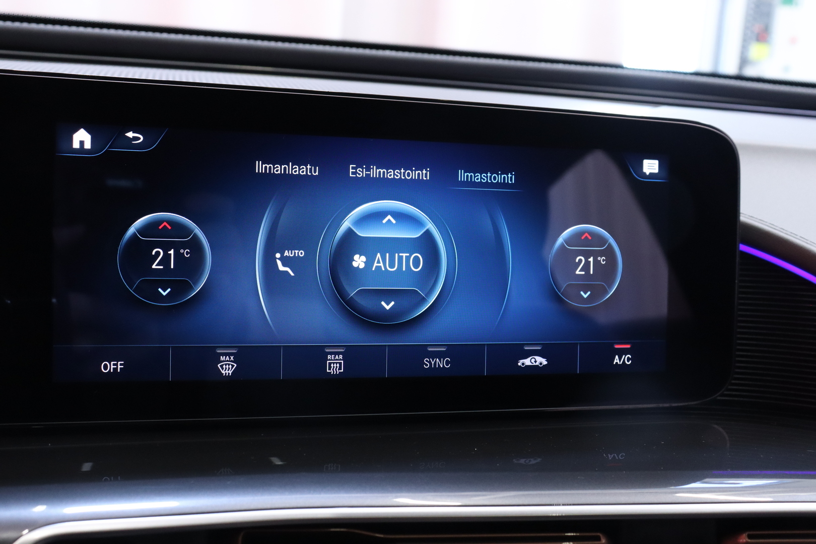 MERCEDES-BENZ EQC 2022