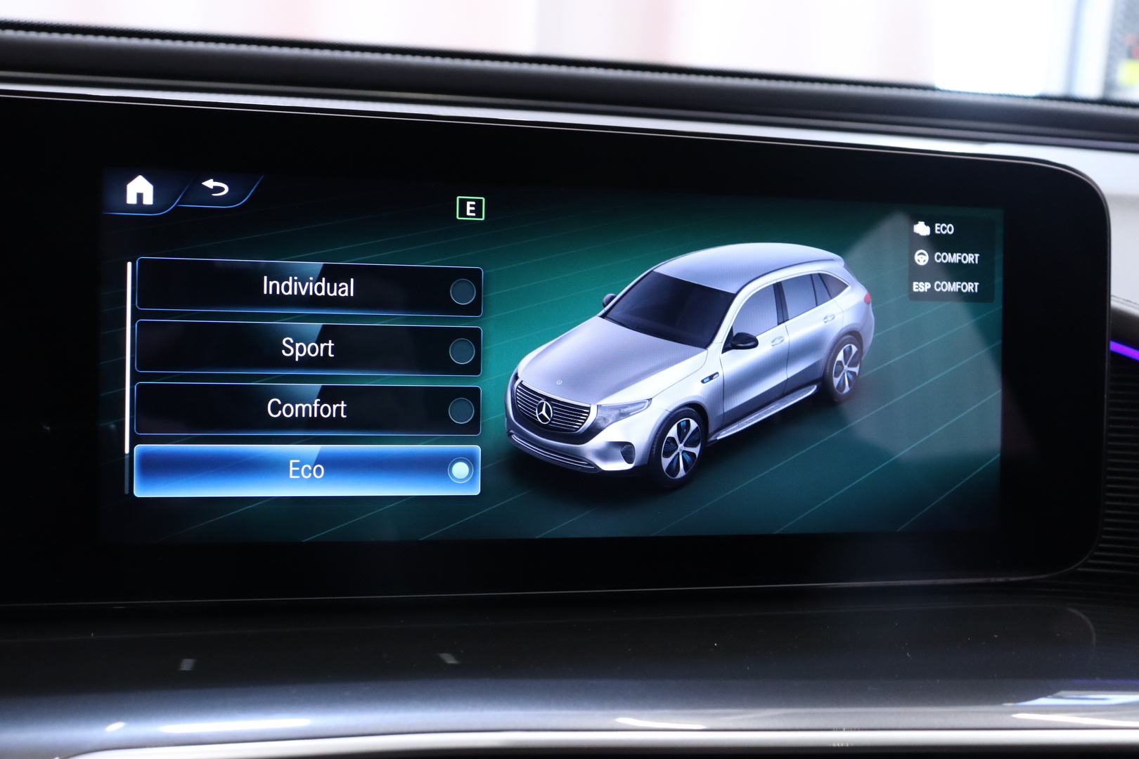 MERCEDES-BENZ EQC 2022