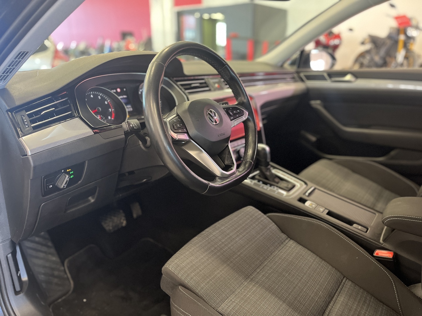 VOLKSWAGEN Passat 2020