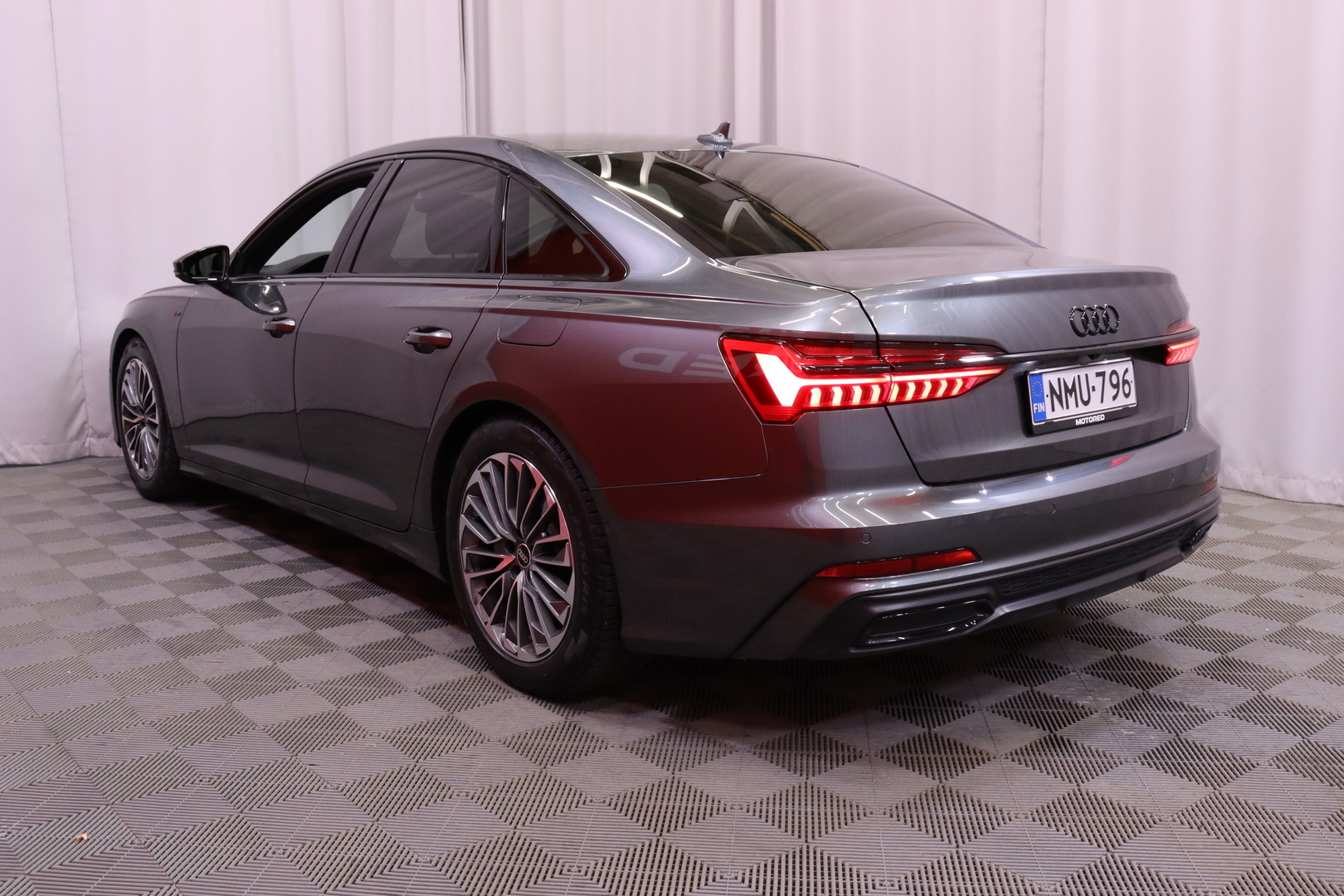 AUDI A6 2021