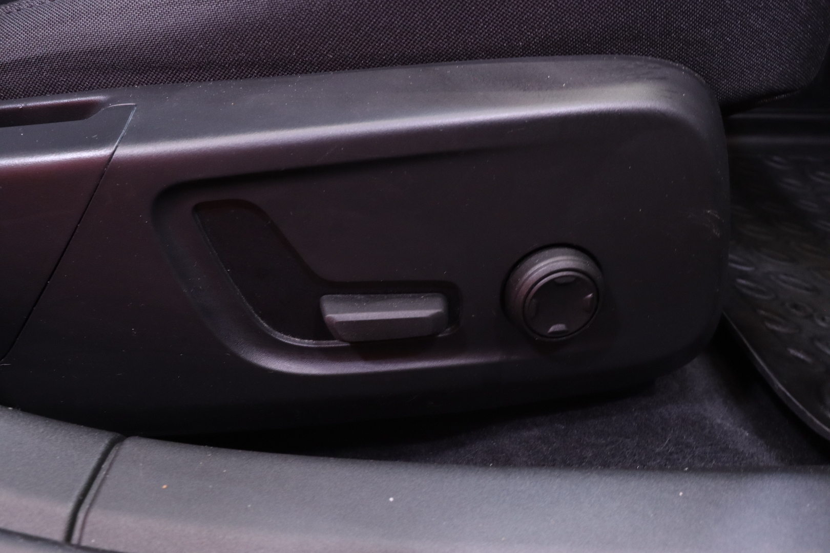 POLESTAR 2 2023