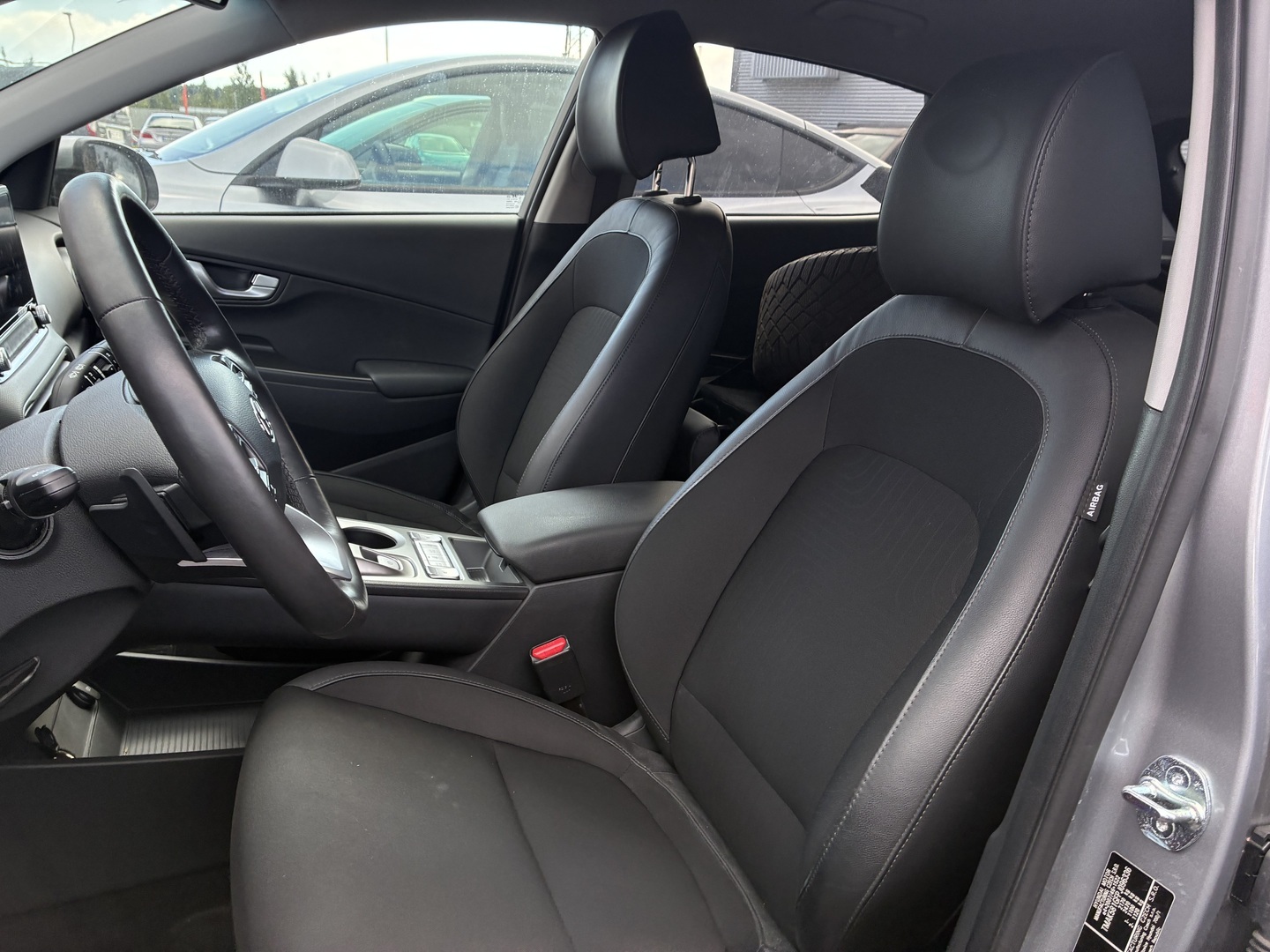 HYUNDAI KONA 2023