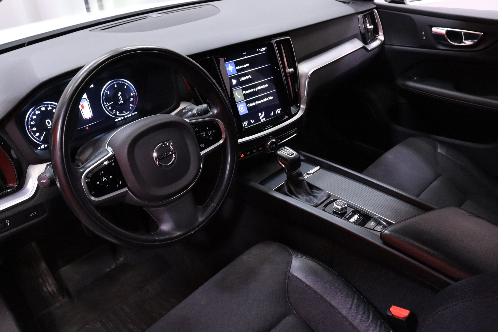 VOLVO V60 Cross Country 2019