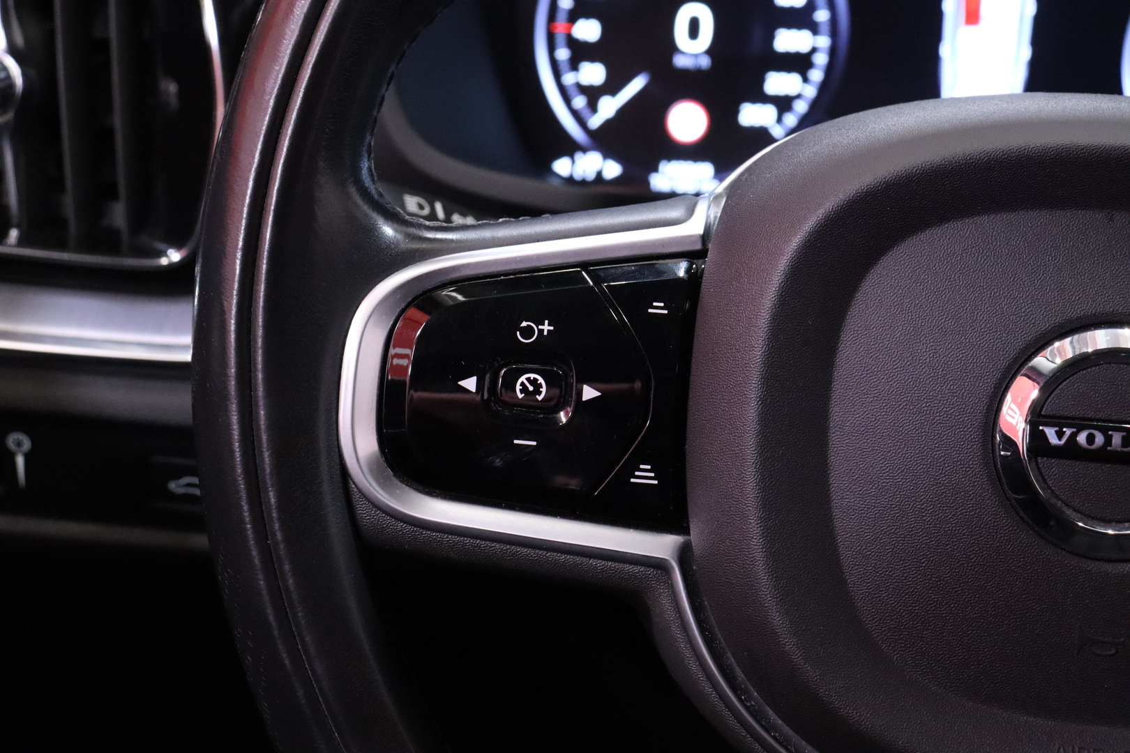 VOLVO V60 Cross Country 2019