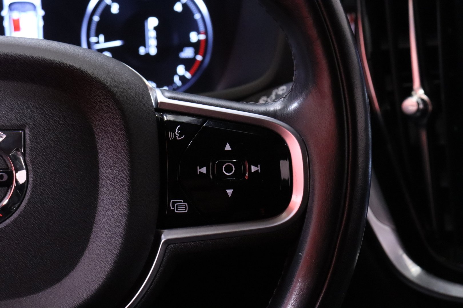 VOLVO V60 Cross Country 2019