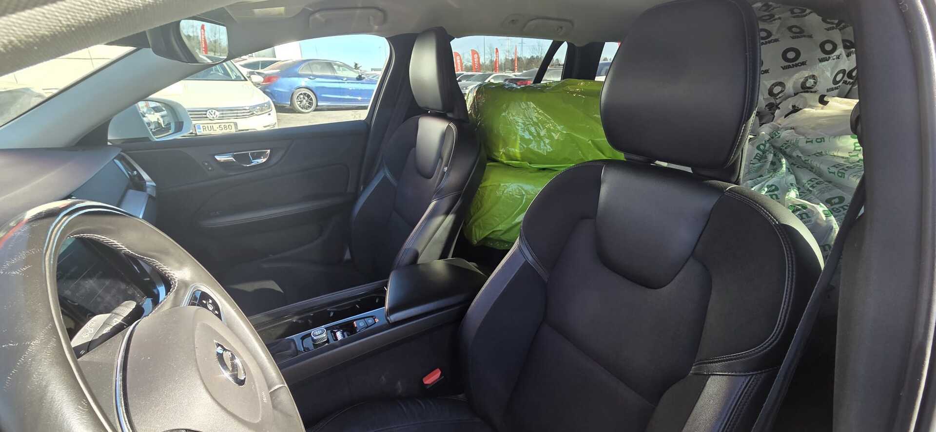 VOLVO V60 Cross Country 2019