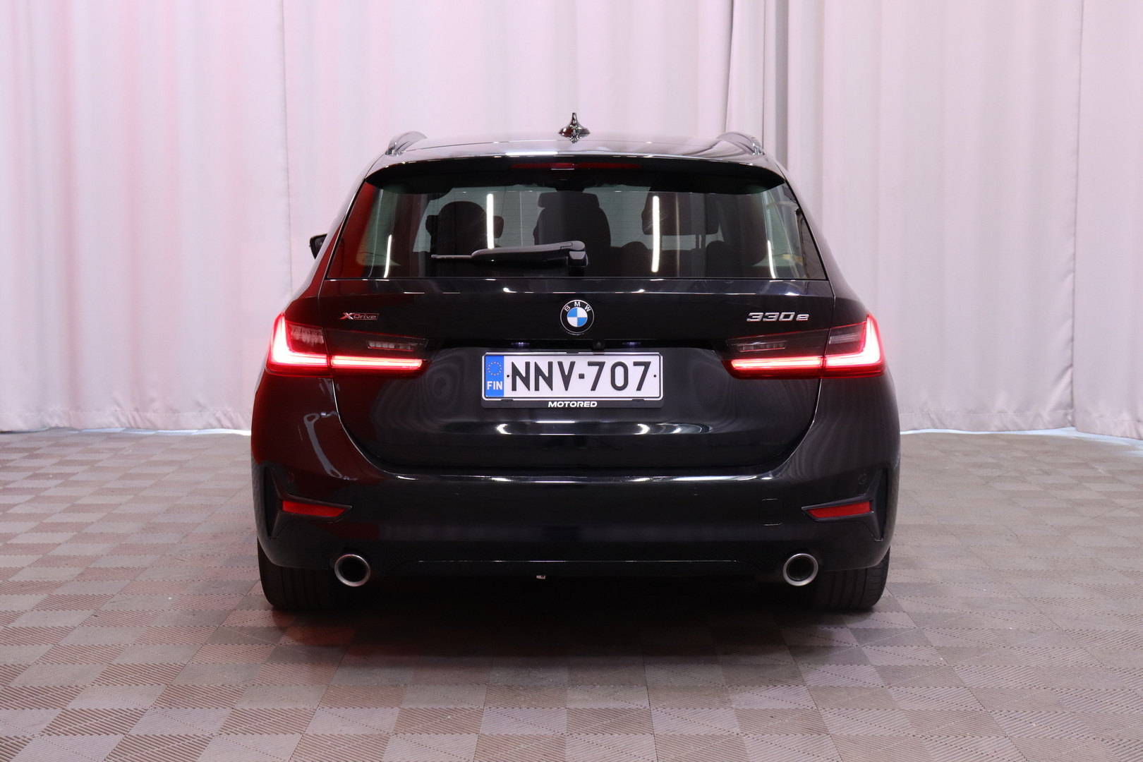 BMW 330 2021