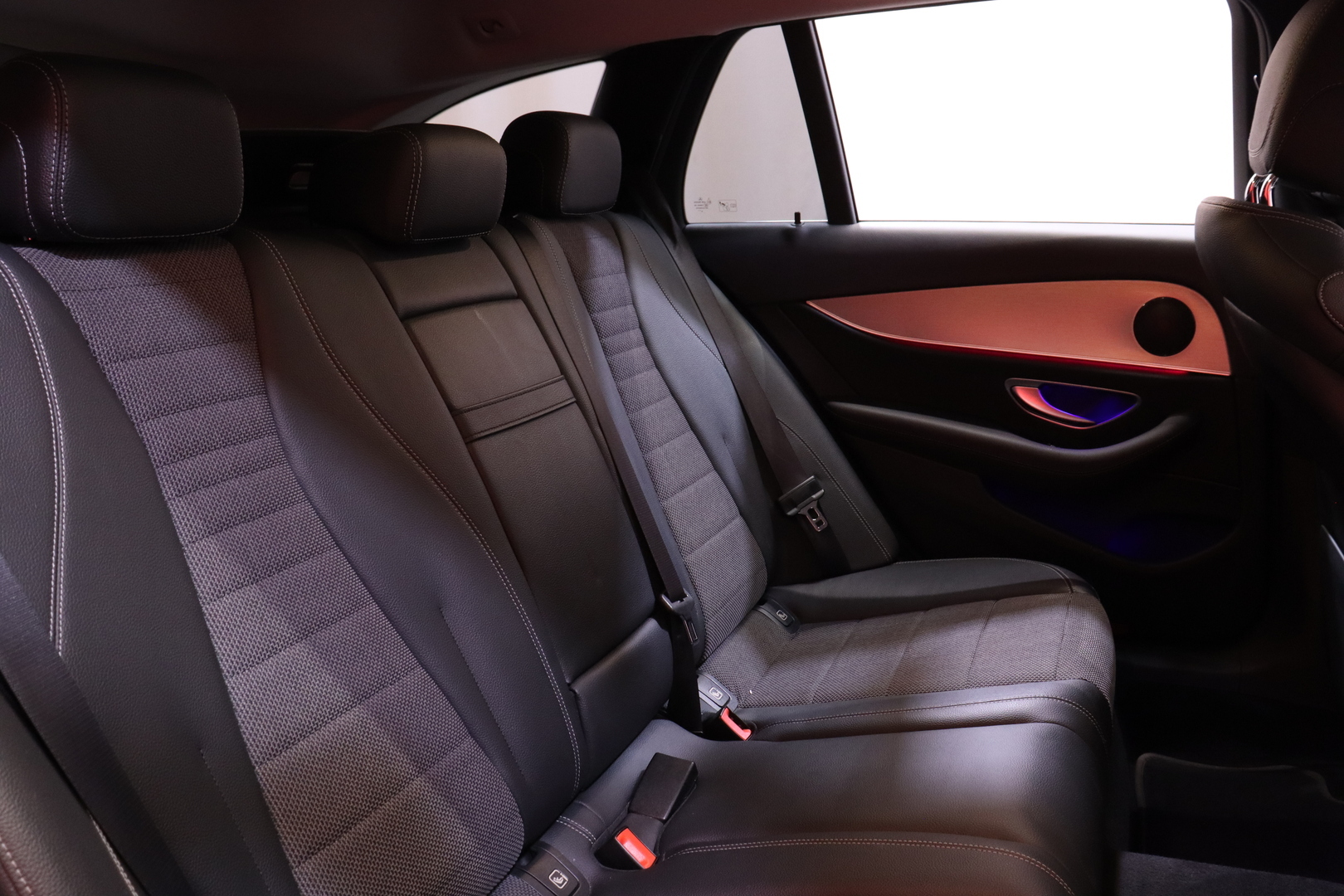 MERCEDES-BENZ E 2021