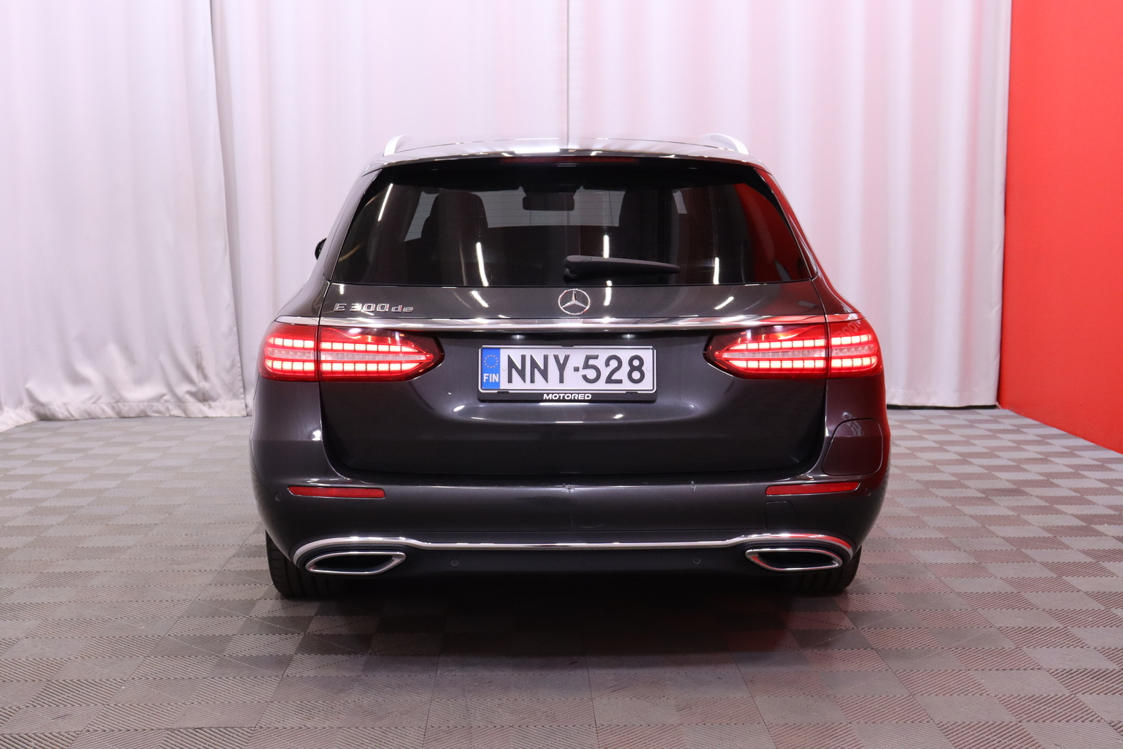 MERCEDES-BENZ E 2021