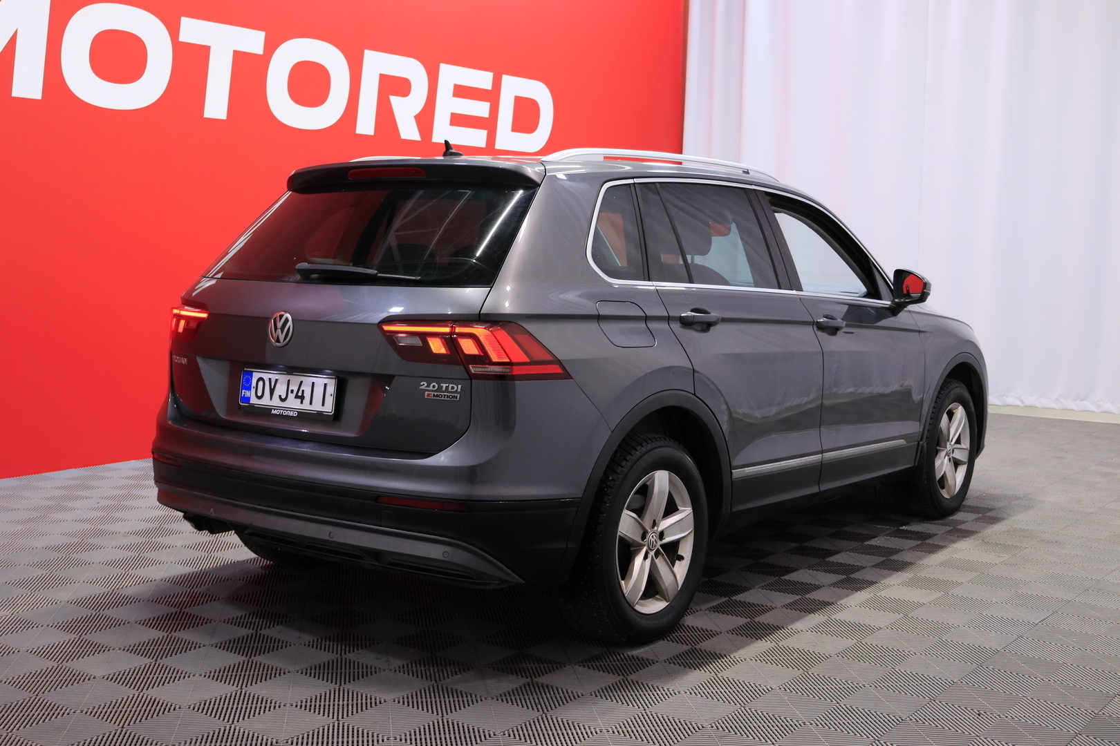 VOLKSWAGEN Tiguan 2016
