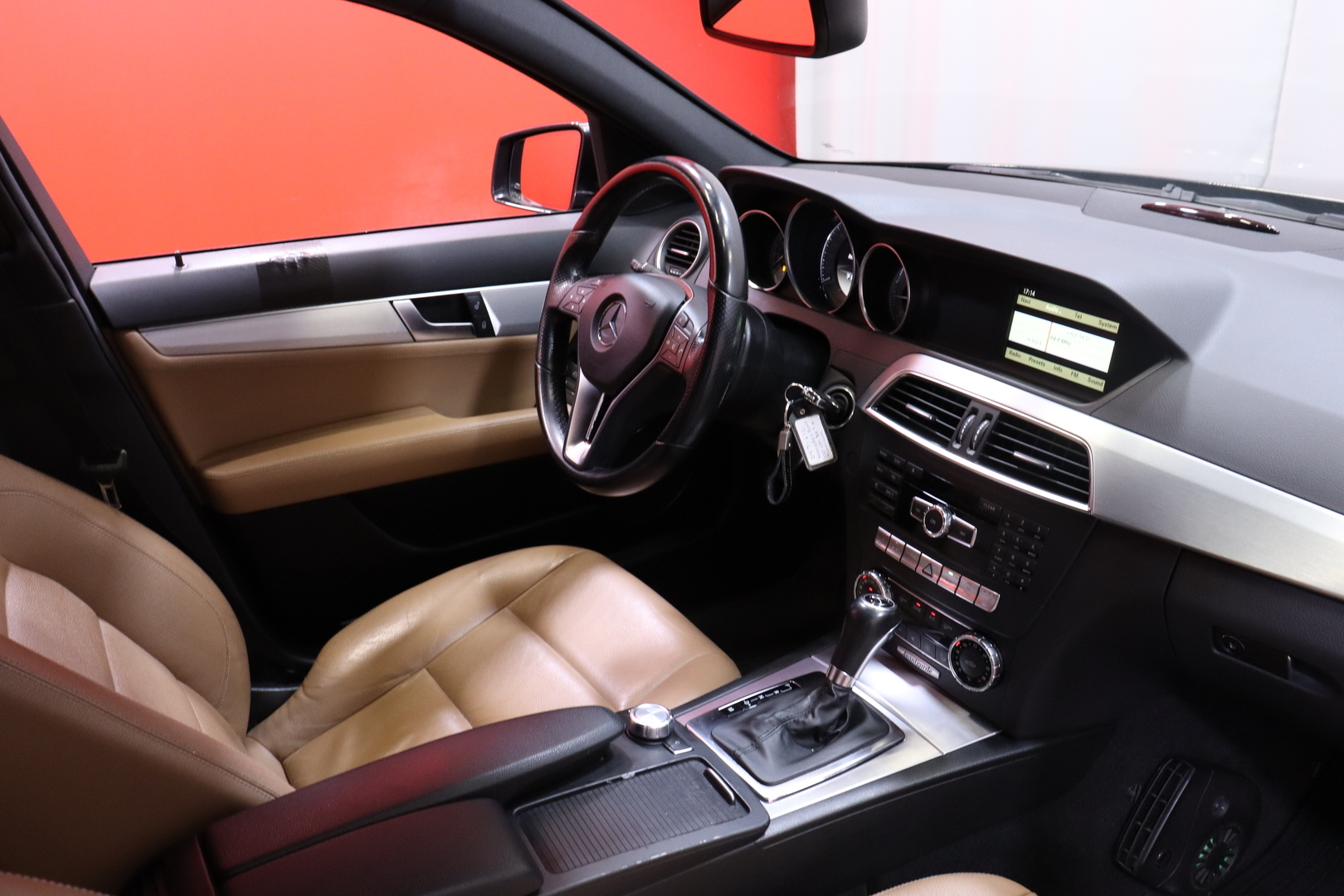MERCEDES-BENZ C 2011