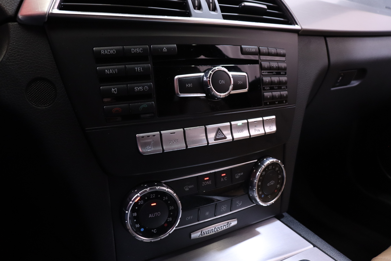 MERCEDES-BENZ C 2011