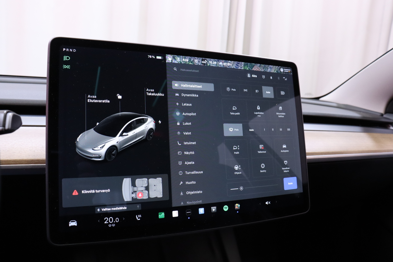 TESLA Model 3 2021