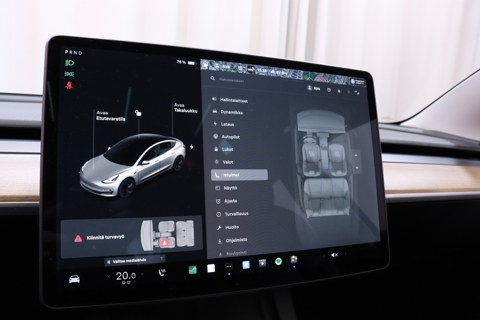 TESLA Model 3 2021