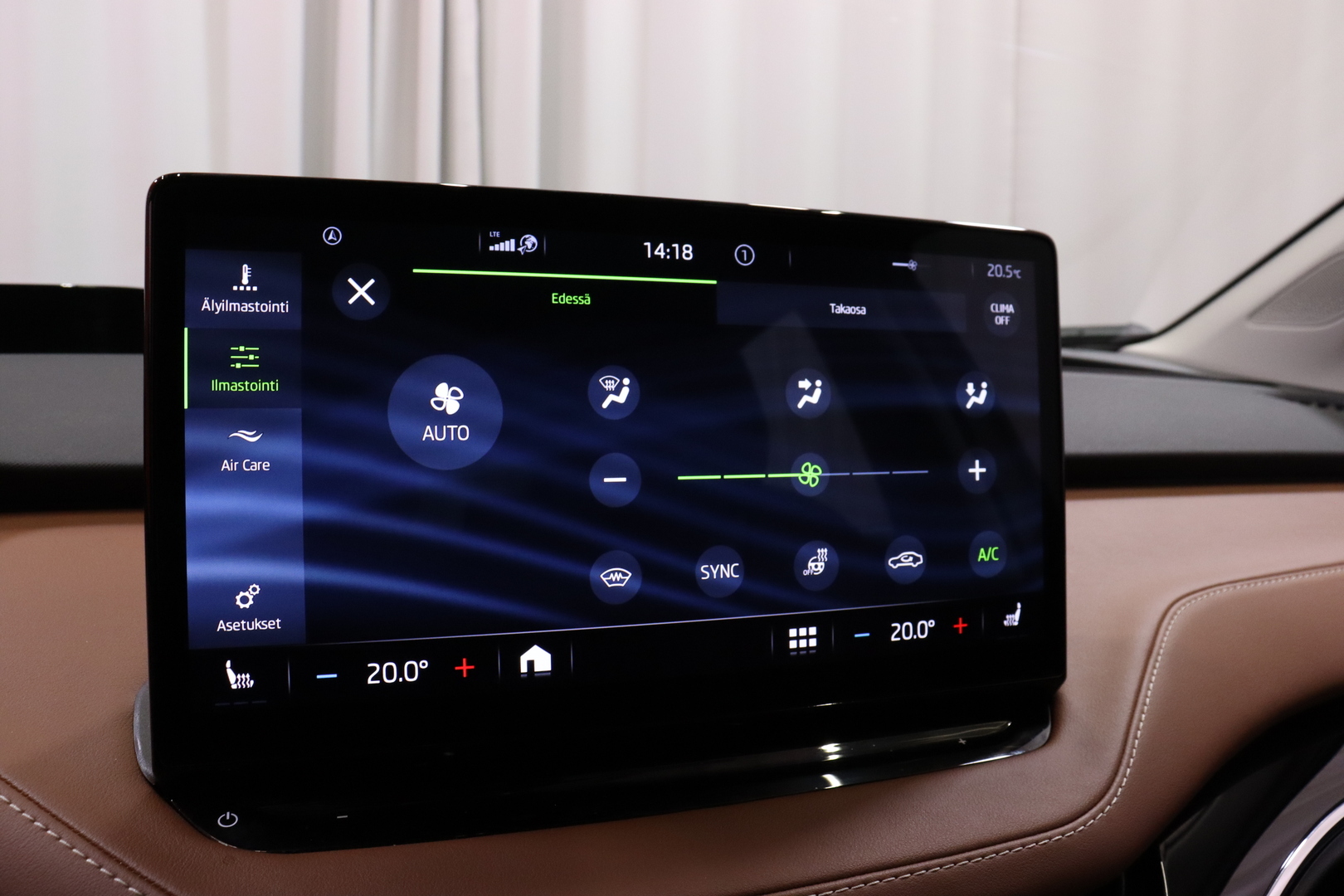 SKODA Enyaq 2023