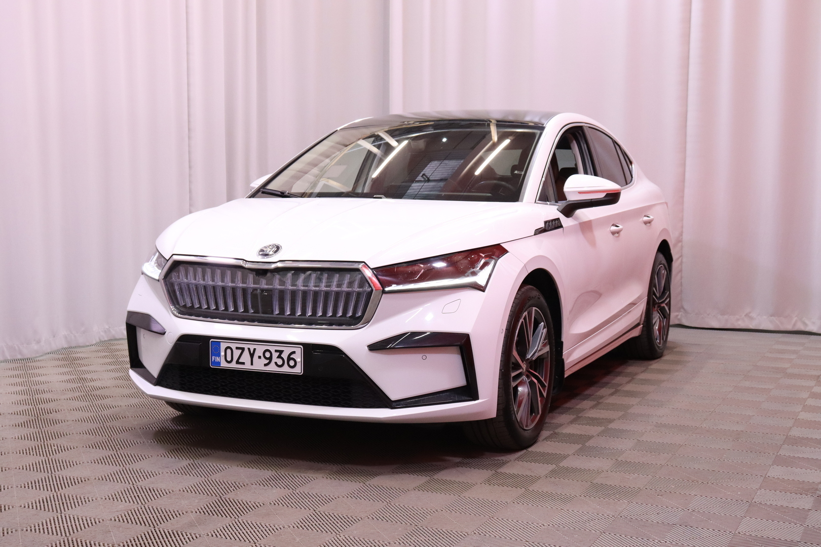 SKODA Enyaq 2023