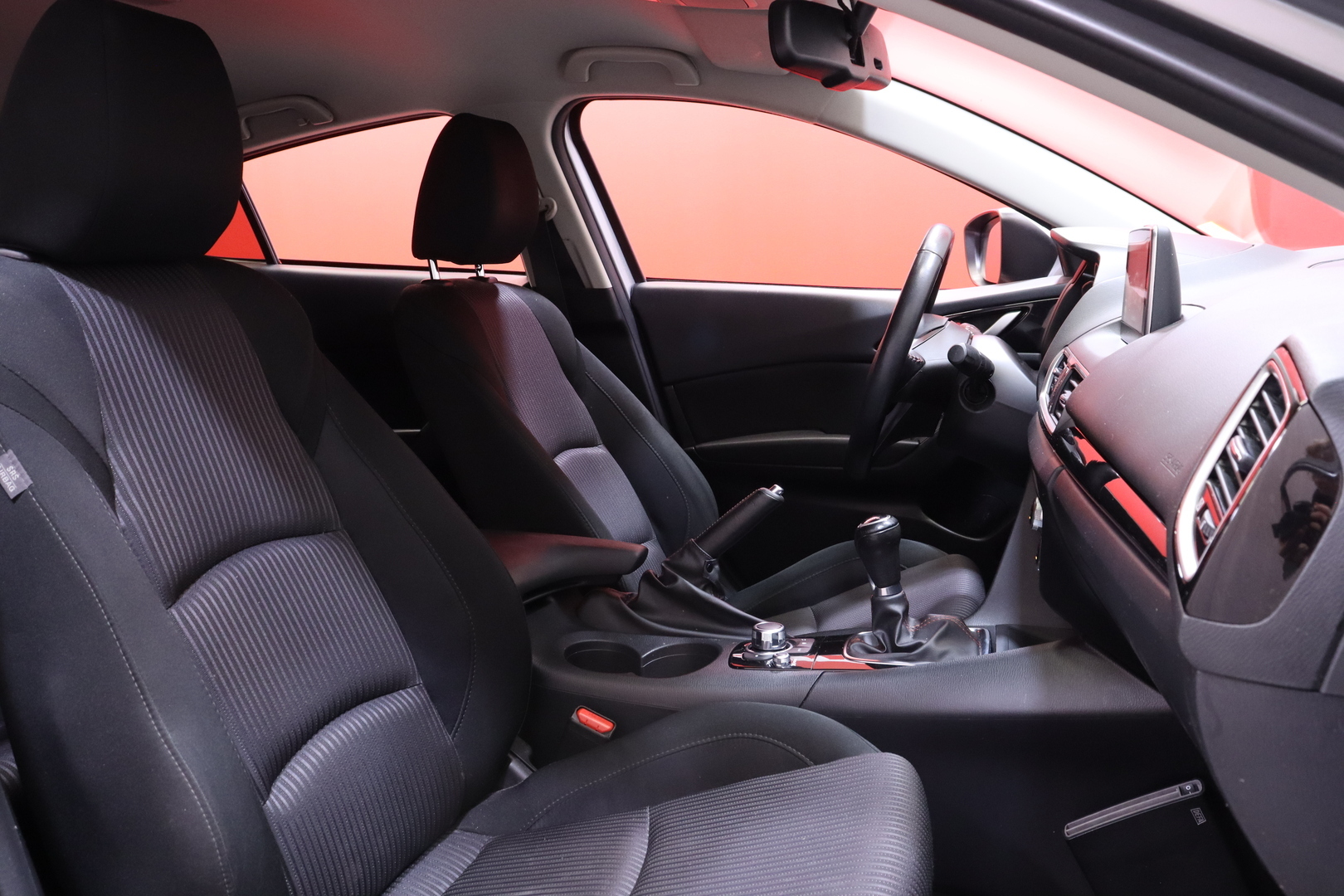 MAZDA 3 2016