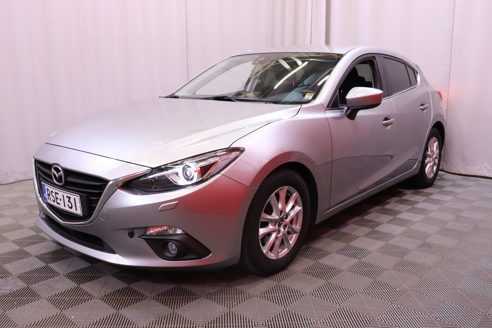 MAZDA 3 2016