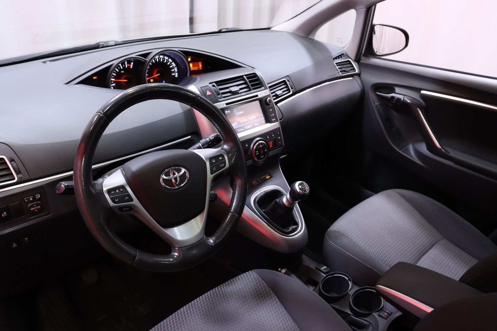 TOYOTA Verso 2015