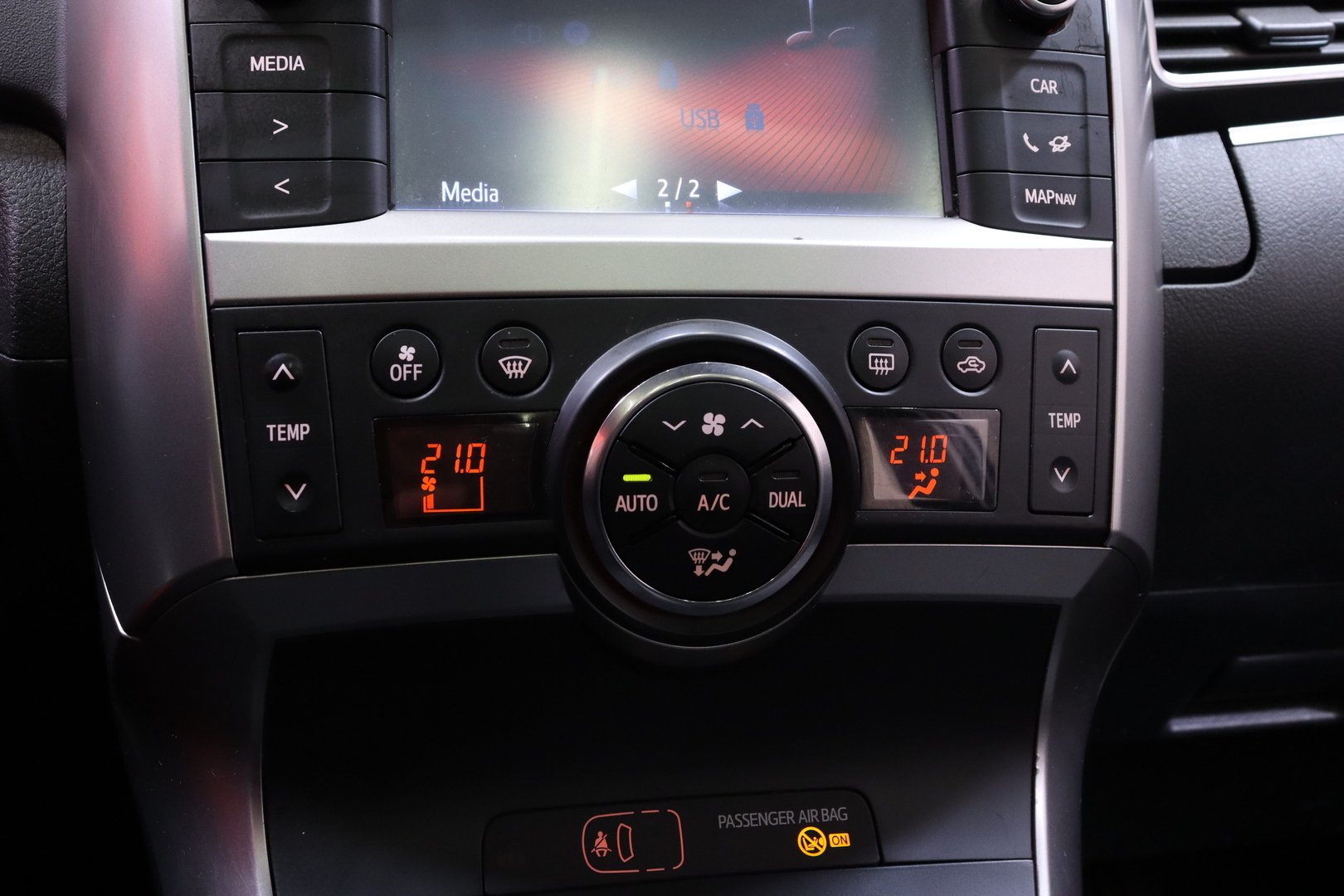 TOYOTA Verso 2015