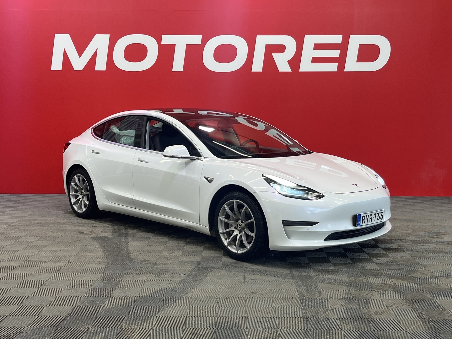 TESLA Model 3 2020