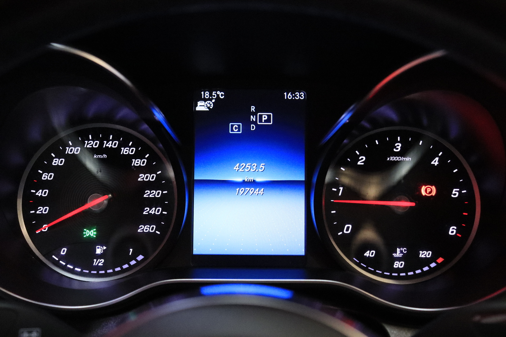 MERCEDES-BENZ C 2019