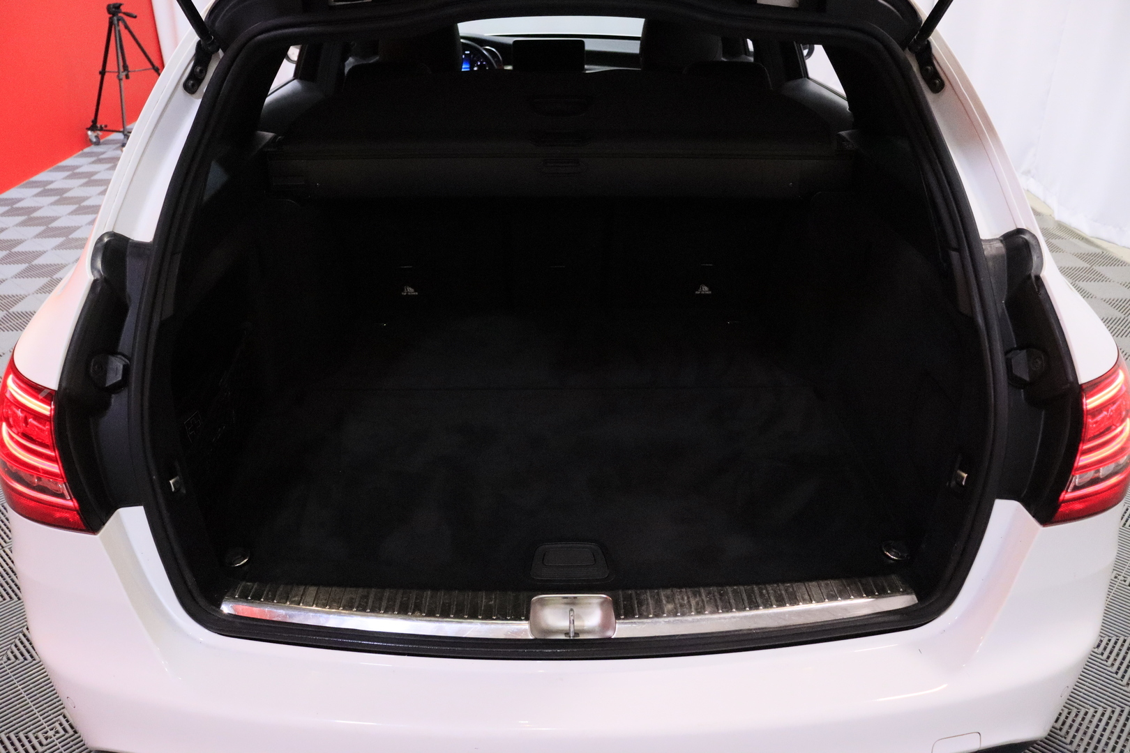 MERCEDES-BENZ C 2019