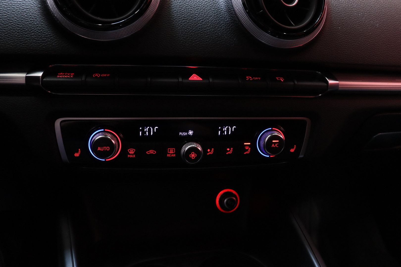 AUDI A3 2014