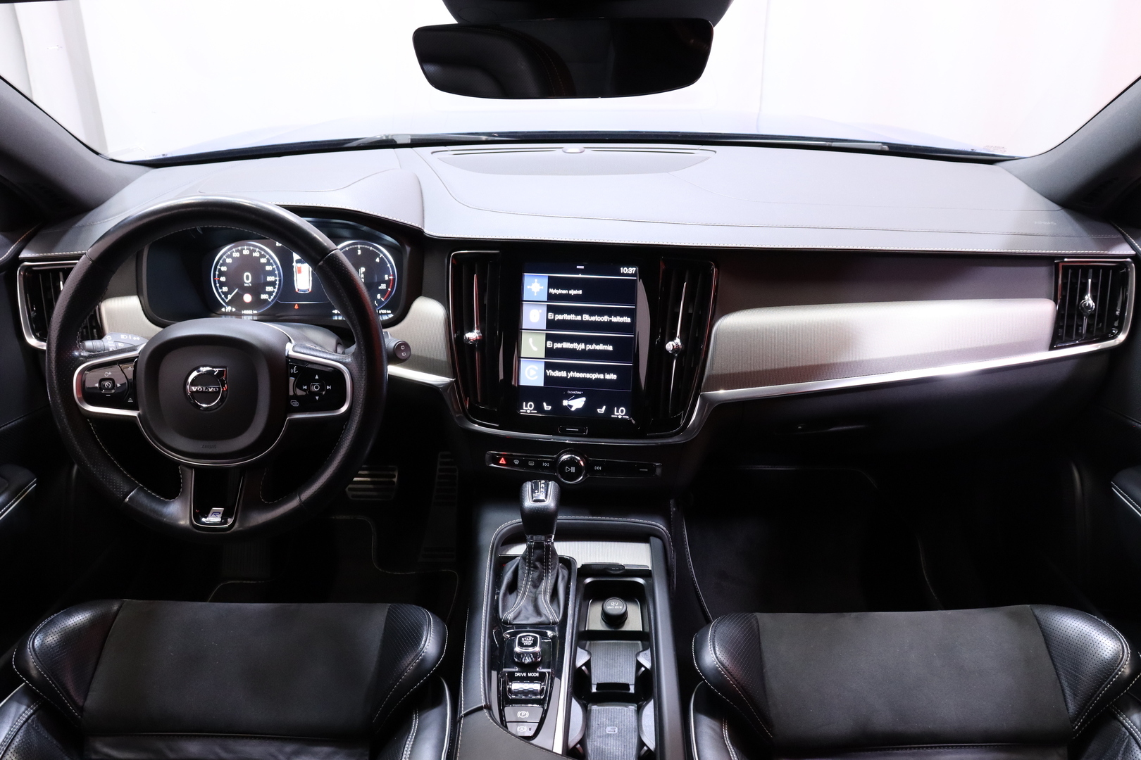 VOLVO V90 2019